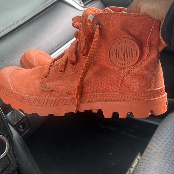 Palladium - Classic High-Top Casual Boots - Navy - 9 
unisex - Picture 2 of 6